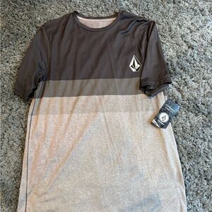 Volcom performance T shirt